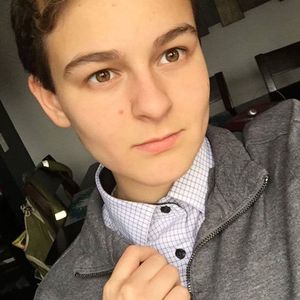 Meet your Posher, Adrian